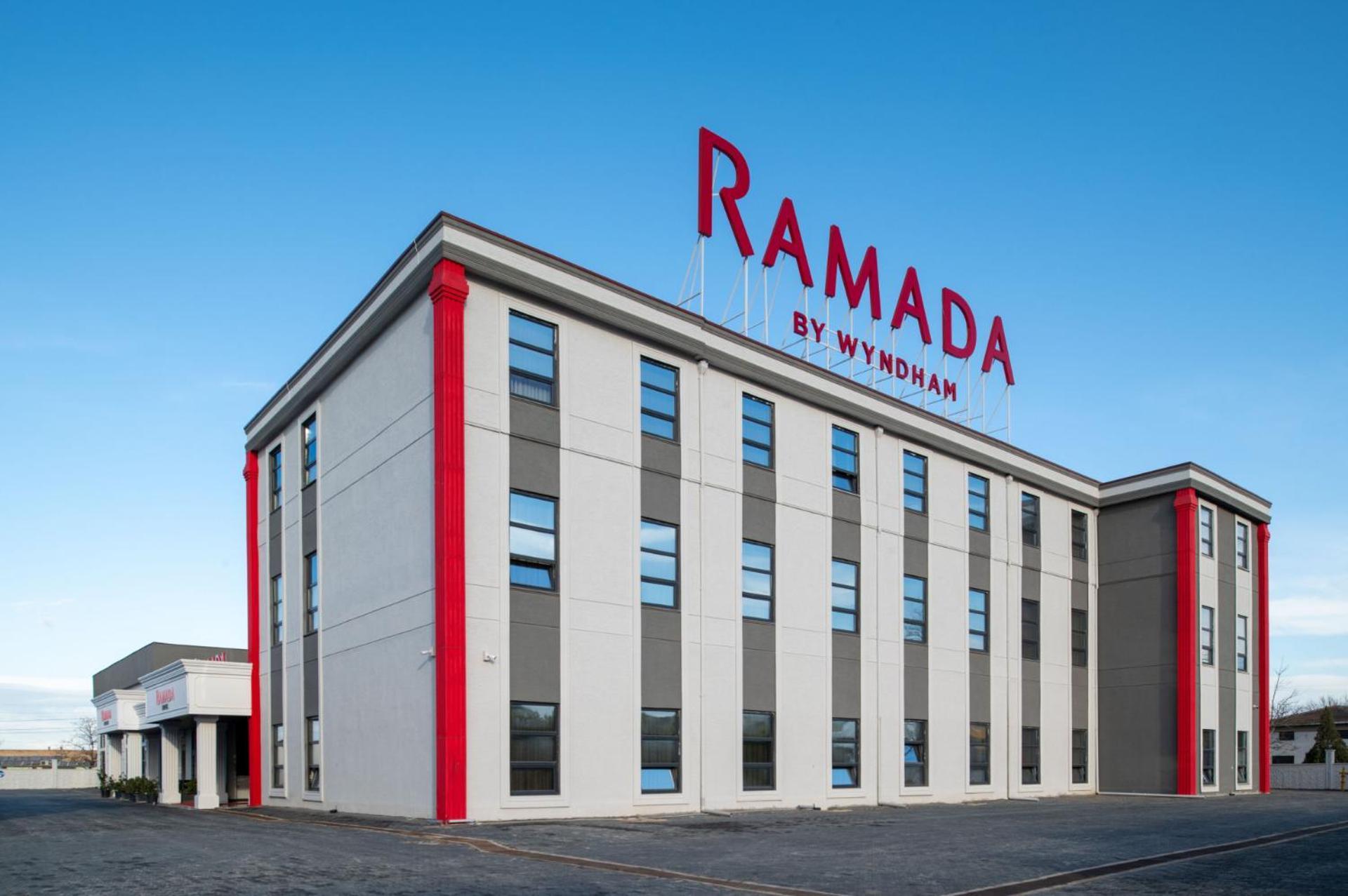 Ramada By Wyndham Karacabey Hotel Bursa Exterior photo